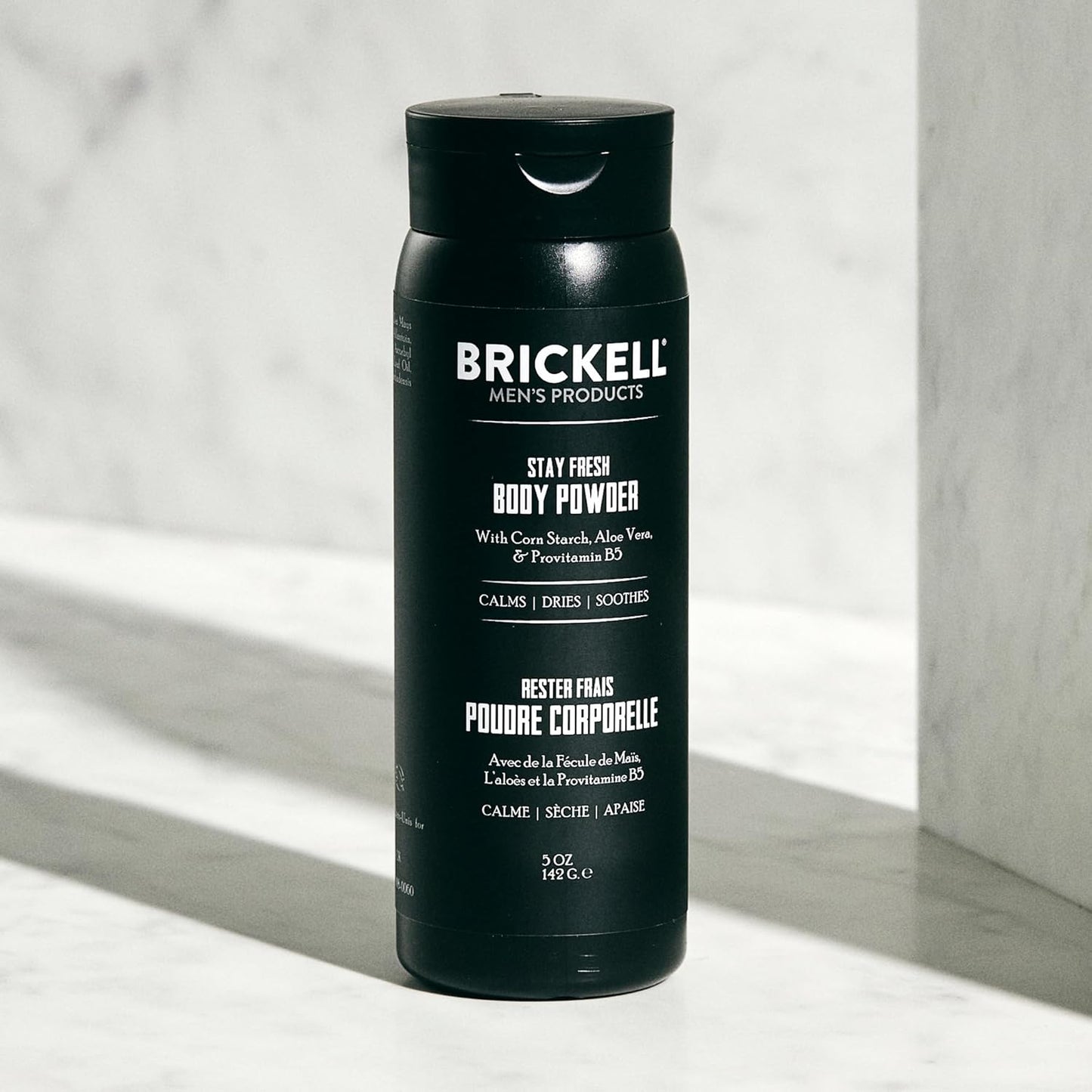 Brickell Men's Products Stay Fresh Body Powder for Men, Talc-Free, Absorbs Sweat, Keeps Skin Dry, With Aloe, Pro-Vitamin B5, and Corn Starch, 5 oz, Unscented