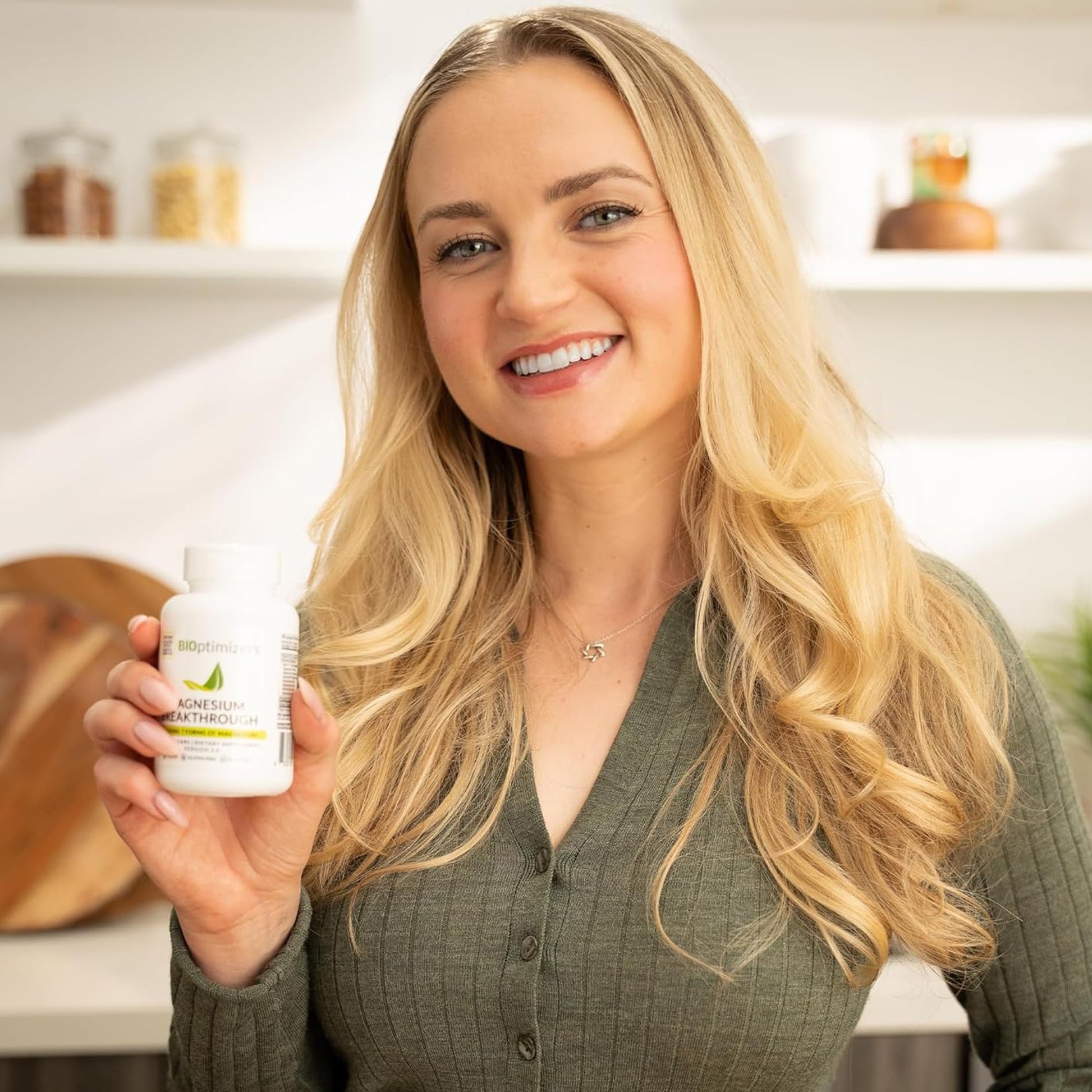 BIOptimizers Magnesium Breakthrough Supplement with 500mg - 7 Forms of Magnesium: Glycinate, Malate, Citrate, and More - Natural Support for Sleep and Cognitive Function -30 Capsules- Calming Vitamins BIOptimizers buy supplements Au